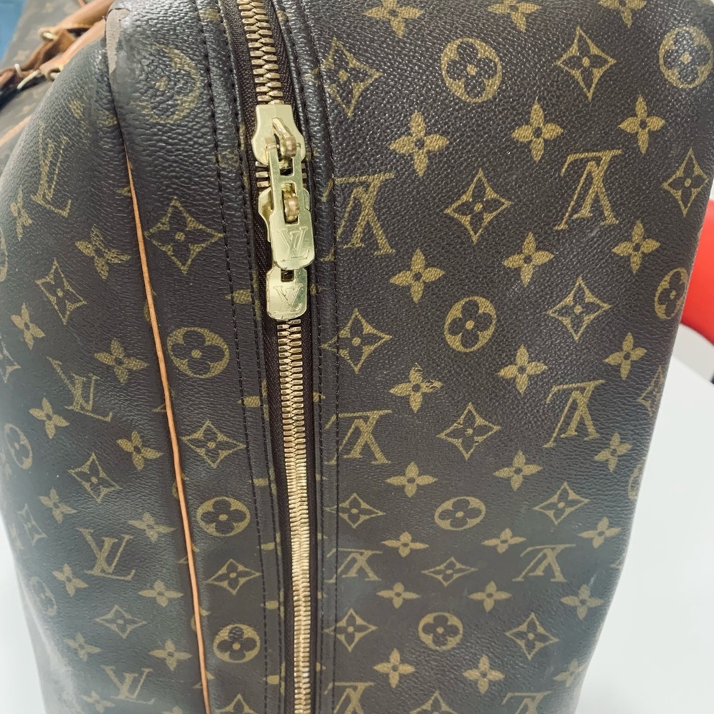 Louis Vuitton Authentic Luggage - Picture 3 of 14